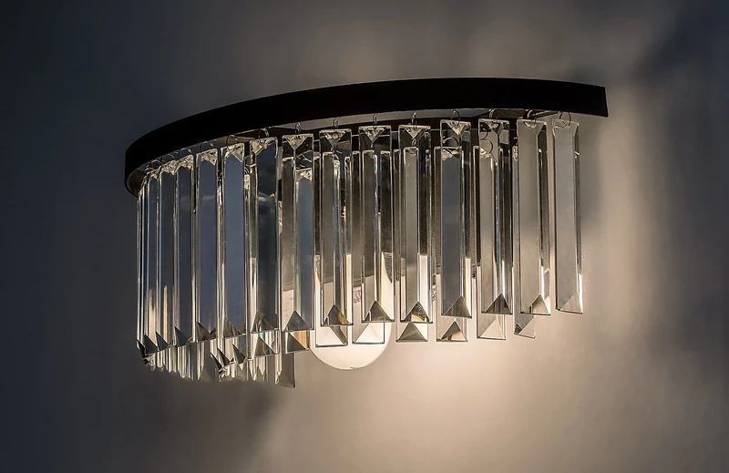 Eloisa – класически аплик в черно с прозрачни стъклени висулки, 400×145мм, 1×E27