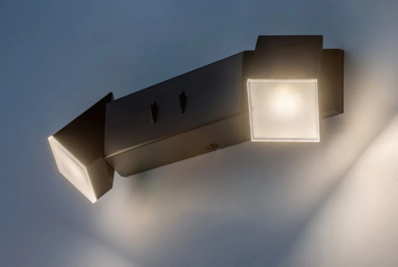 Kessy – LED аплик с 2 тела в черно с бели абажури, 350мм, 8W, 3000K