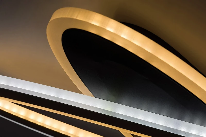 Taneli2 – LED плафон в черно/злато с бял акрилен абажур, Ø700мм, 70W, 3000-6000K