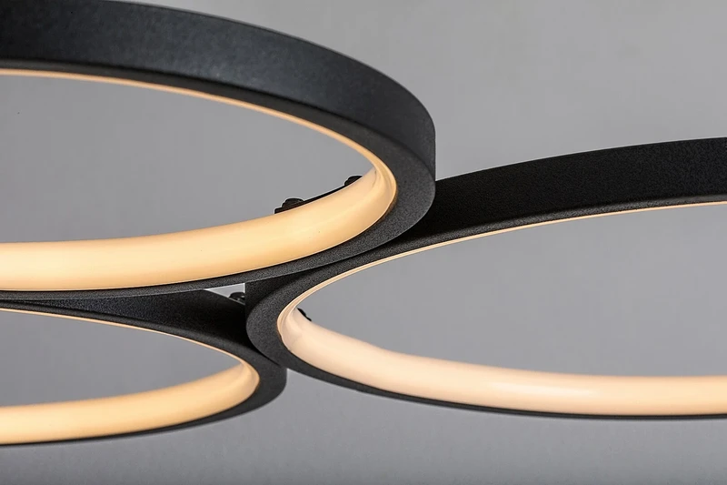 Formand – LED пендел в черно с бели плафони, 610×480мм, 38W, 3000K