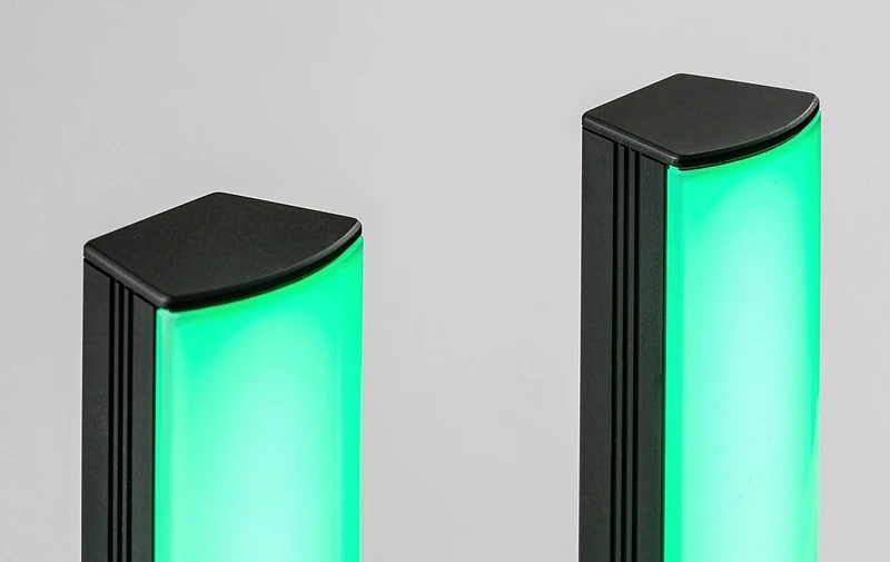 Paco – LED настолна лампа в черно/бяло, Ø35мм, 5W, RGB, с дистанционно