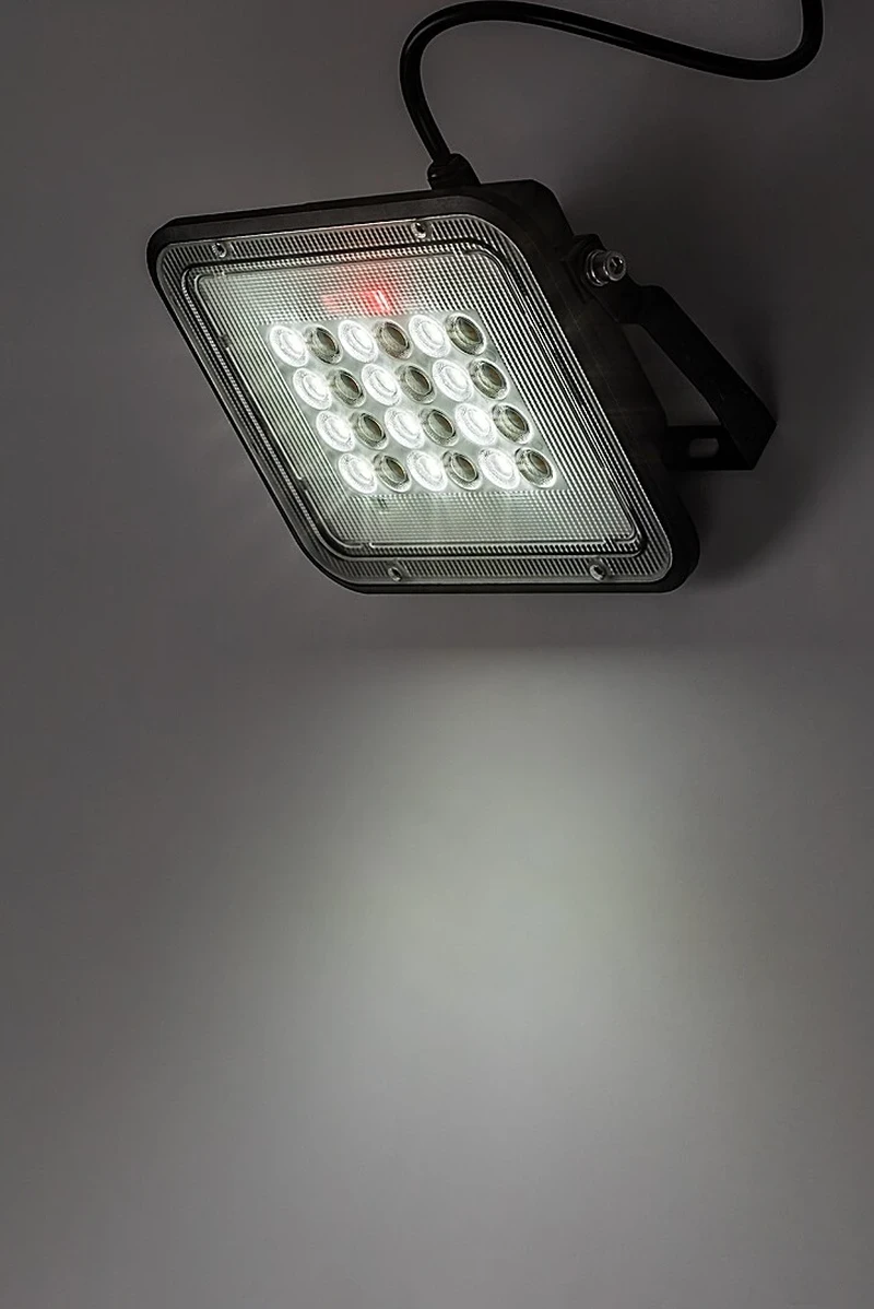 Melk – соларна LED стенна лампа в черно, 190×155мм, 6.5W, 3000-6500K, IP65