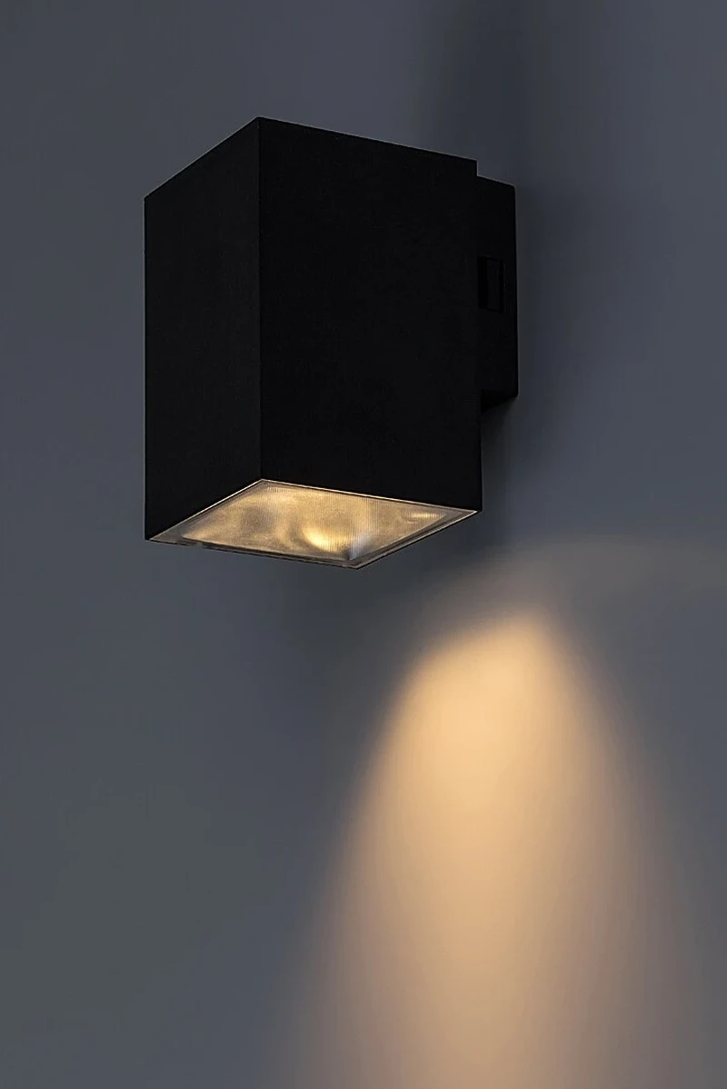 Urfa – LED външна стенна лампа в черно/бяло, 75×115мм, 9W, 2700-6500K, IP65