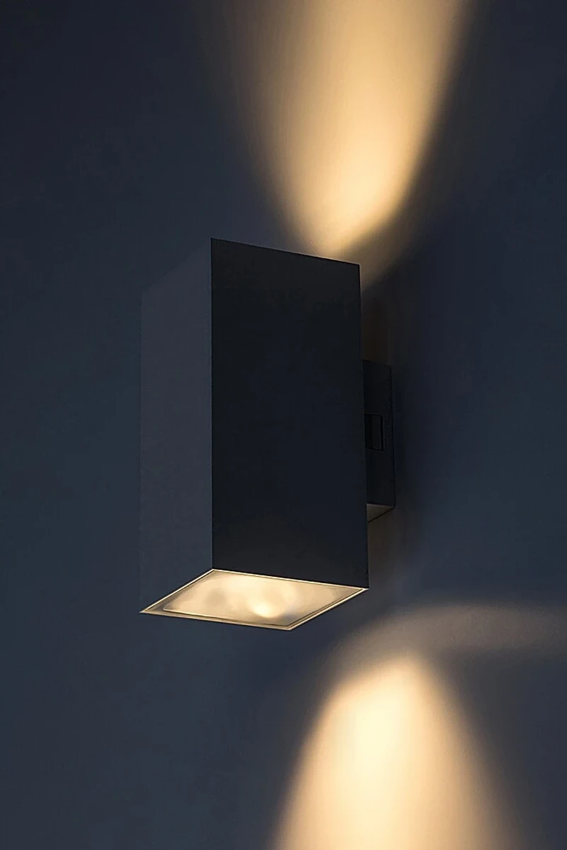 Urfa – LED външна стенна лампа в бяло, 75×160мм, 18W, 2700-6500K, IP65